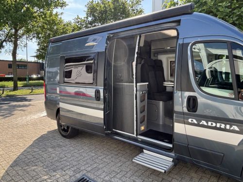 Adria Twin 600 SPT TITAN AUTOMATIC TRANSVERSE BED 150HP EURO 5 photo: 4