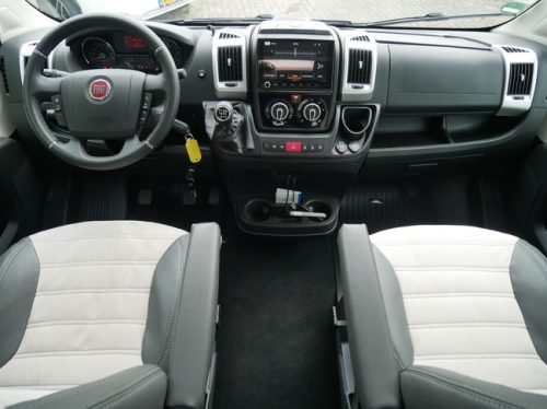 Sunlight Cliff 640, 6.40 Meter Van conversion, Single beds photo: 3