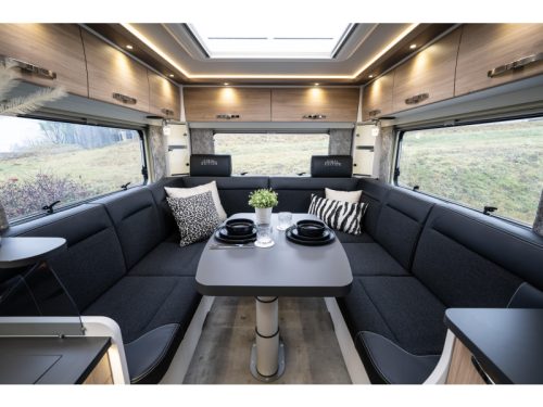 Frankia Platin Plus Final Edition Round seating with length bed photo: 7