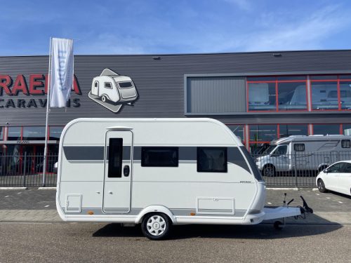 Hobby On Tour 390 SF Zugsitzgruppe, Querbett Foto: 2