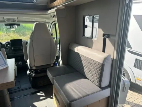 Adria Coral 670 DL 60 Years 180 HP + Automatic  photo: 5