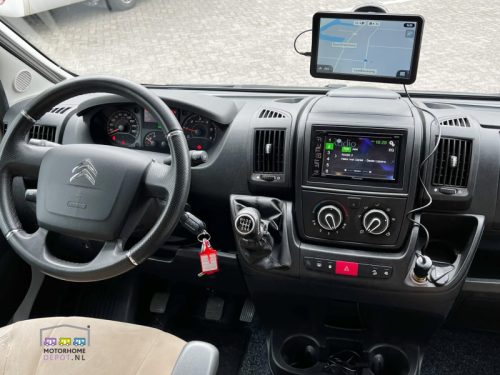 Adria Matrix M 670 SL L&auml;ngs- und Hubbett  Foto: 14