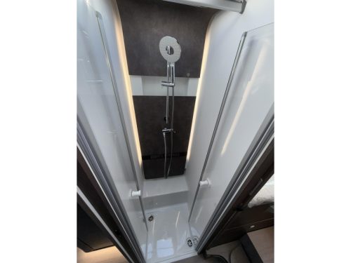 Adria Coral Supreme 670 DL - 180 CV foto: 18