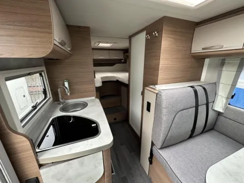 Knaus L!ve I 650 MEG AUTOMATIC 180HP photo: 10