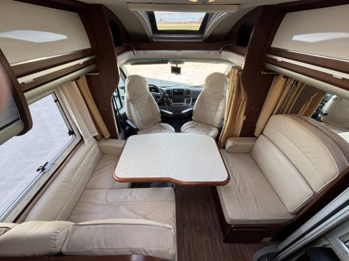 ELNAGH Prince 590L - 2011 - Luxury Semi-integrated - 86,000km Prince 590L photo: 21