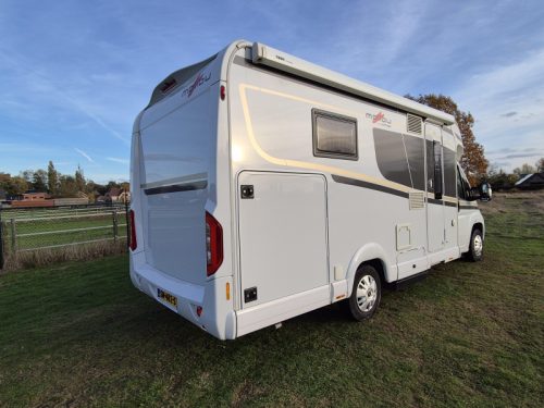 Malibu Compact AUTOMATIC 130HP 1st owner NW photo: 3