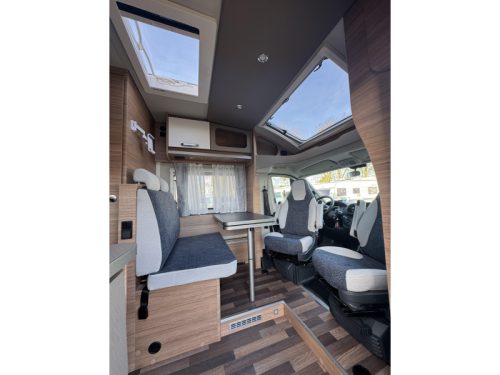 Weinsberg CaraLoft 650 MEG Foto: 12