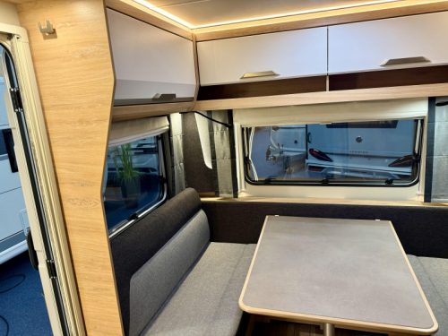 Knaus Sudwind Black Selection 460 EU Summer Air Conditioning Special Offer! photo: 12