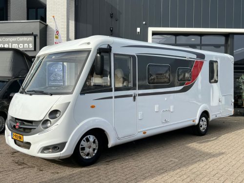 B&uuml;rstner Aviano I 727 queensbed pop-top roof 150HP photo: 5