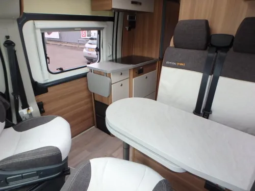 Weinsberg CaraBus 630 ME Edition Fire  foto: 27