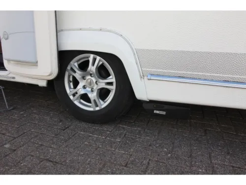 Fendt Tendenza 495 SF Mover Thule 6300 Bike rack photo: 21