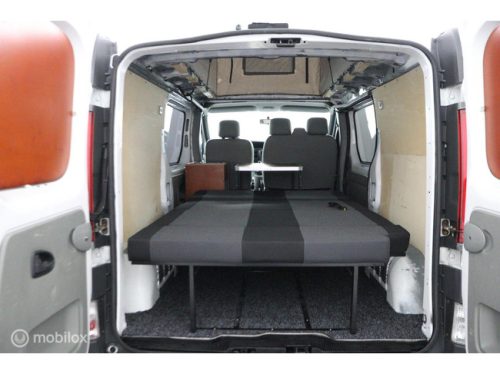 Renault Trafic Kastenwagen 2.0 DCi 115 PS | 2 Sitz-/Schlafbank | Breitbett 130 x 190 | Wohnmobil Kennzeichen | T&Uuml;V 09-2027 | Two Town Farbe | Anh&auml;ngerkupplung Foto: 5