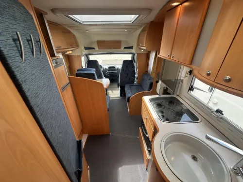 Pilote Reference Mercedes 155PS Garage TV  Foto: 13