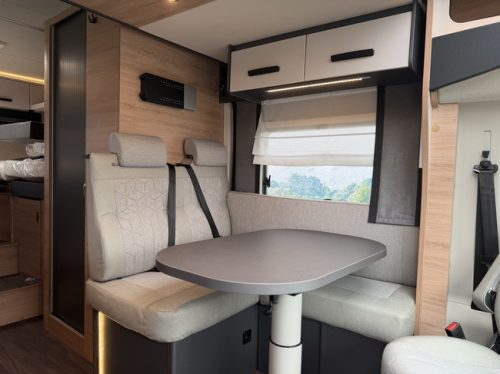 Knaus Live Wave 650 MEG Black Select photo : 15