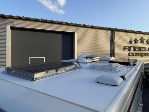 Hymer Exsis-T 588 LENGTH BEDS-AIR SUSPENSION photo: 23