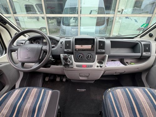 Globecar Globescout 600 130HP, Fixed bed, Awning  photo: 17