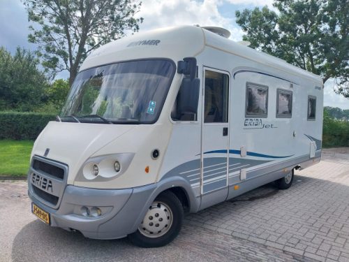 Hymer Eriba mit 44497 km und Dachklimaanlage Foto: 13