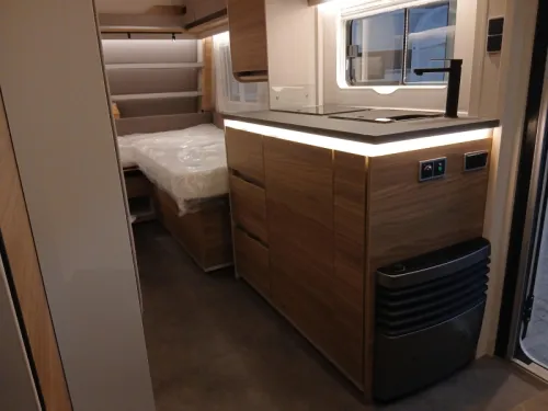Dethleffs Nomad 460 EL Foto: 5