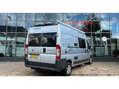 Adria Mobil Twin 160PK, Airco, Festbett Foto: 3