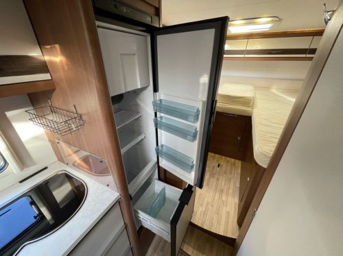LMC Cruiser Sportline 662 G Edition 60 Jahr | Longitudinal bed | Roof air conditioning | 1st Owner | 2x Solar | Towbar | Inverter | Camera | TV | Navi | Clima | Air suspension | Head-up display | Stabilizer legs | Lane Assist photo: 18