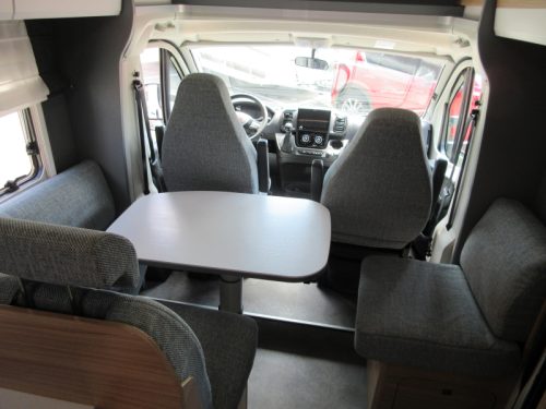 Dethleffs Just 90 T 7052 EB AUTOMAAT AIRCO LUIFEL  foto: 3