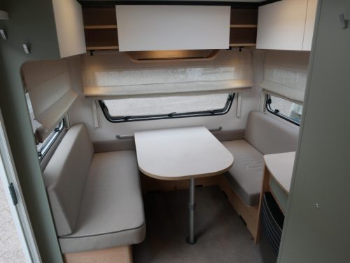 LMC Style 450 D Mover, Vorzelt Foto: 5