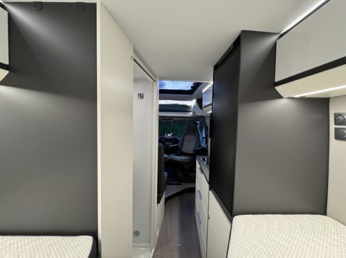 Adria Twin Supreme 640 SLB 140 hp AUTOMATIC 9-Speed Euro6 Fiat Ducato 8 **Single beds/4 seats/Awning/Towbar/Enduro Bike photo: 22