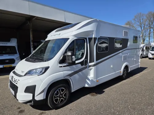 Sunlight T 67 Automatic with single beds  photo: 2