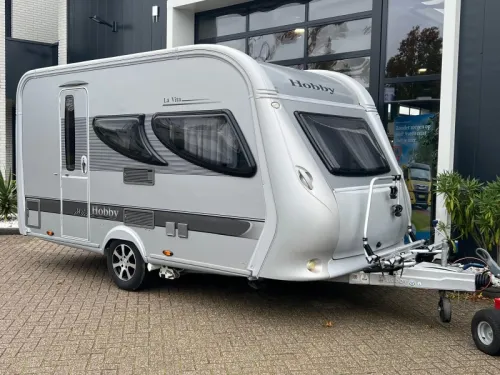 Hobby La Vita 400 SF Rangierhilfe, Vorzelt, Fahrradtr&auml;ger  Foto: 19