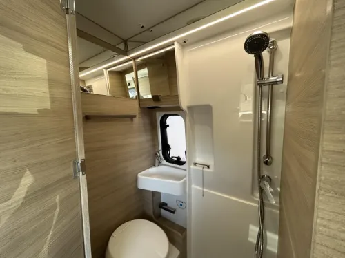 Forster V 636 EB Van conversion with transverse bed  photo: 10