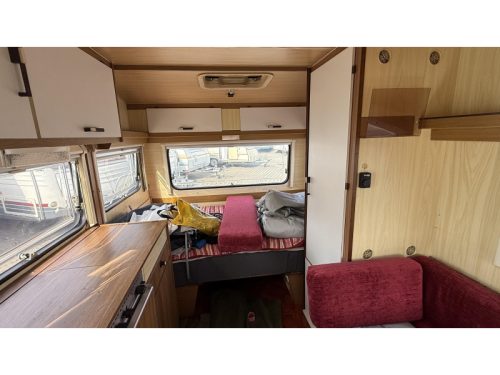 Roller One 380 Dinette Festbett Toilet Foto: 1