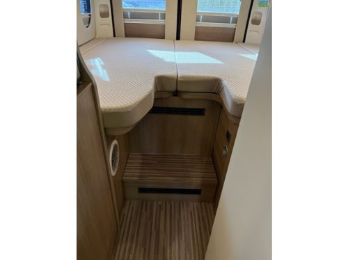 Malibu Charming Coup&eacute; 640LE photo: 16