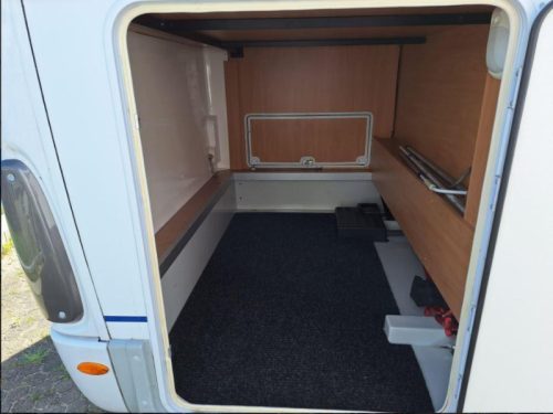 B&uuml;rstner Elegance 690 I 205CM BED-LPG+SOLAR PANEL photo: 9