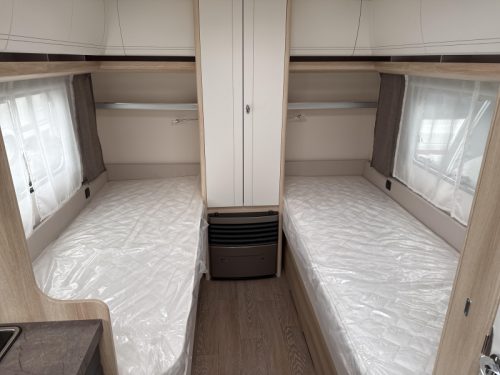 Hobby De Luxe 460 LU Model 2026 photo: 2