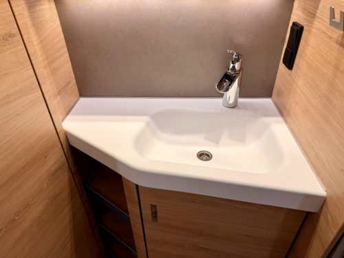 Knaus Sudwind Black Selection 450 FU model 2027 photo: 9