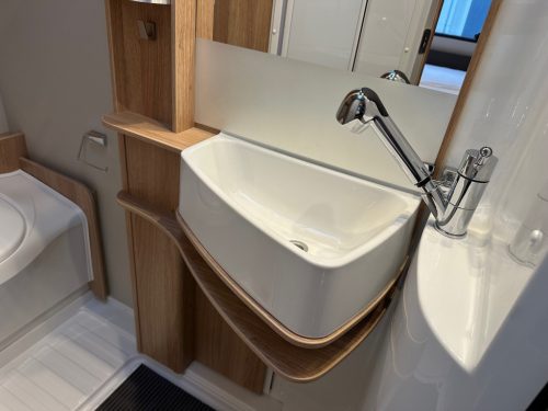 Knaus Sky Wave 650 mf 60 years edition photo: 24