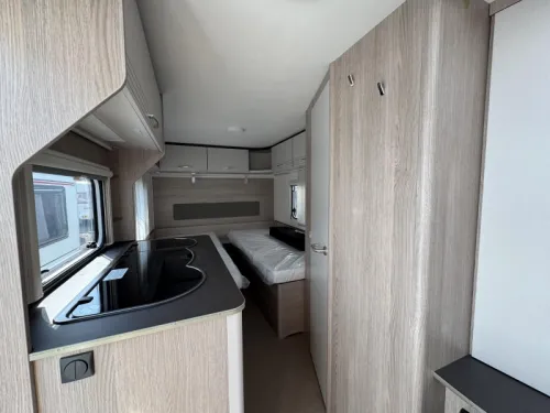B&uuml;rstner Premio Life Atractiv 480TL photo: 11