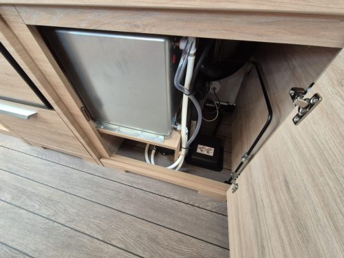 Knaus Sudwind Black Selection 580 UF ALDE Heizung  Foto: 14