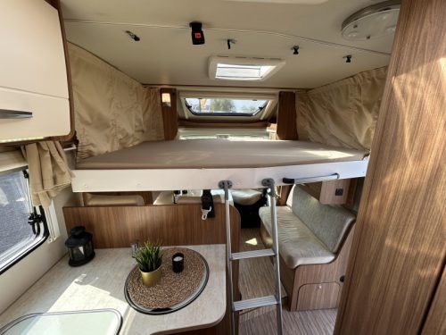 Hymer Carado SINGLE BEDS + POP-TOP ROOF  photo: 17