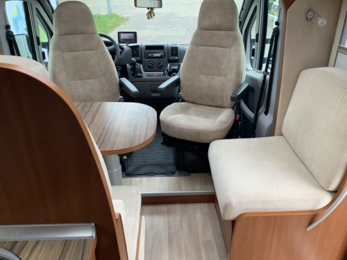 Chausson Allegro 96 &ndash; single beds low, toilet and shower room at the rear, very neat Motorhome year of manufacture. 2009 Motorhome centrum On The Road  photo: 8