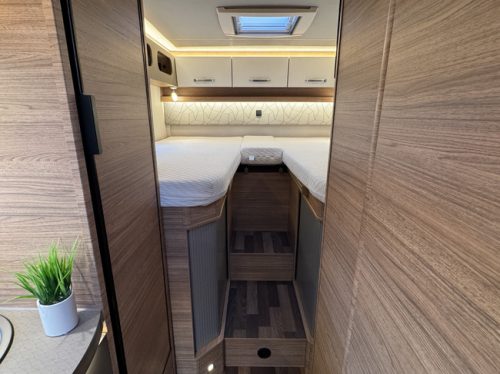 Weinsberg CaraCompact Pepper Edition 600 MEG 140 hp Euro 6 Fiat Ducato 8 **Single beds/Bike rack/Lithium/Inverter/2x Smart TV/Navi/C photo: 16