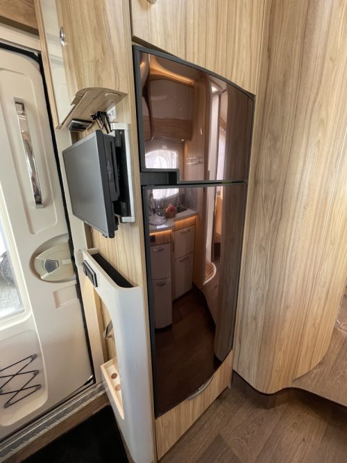 Hymer T698 CL CAMPER QUEENSBED+HEFBED EURO6 XXL GARAGE photo: 7