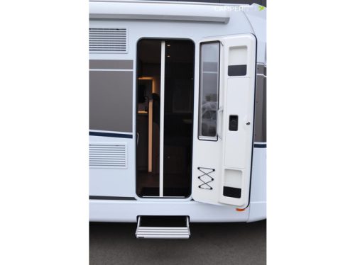 Carado T447 140 PS Automatik | Pro+ Paket | Hubbett | L&auml;ngsbetten | Getrennte Dusche | Markise | Neu ab Lager lieferbar | Foto: 5