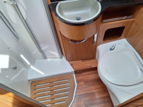 Hymer B614 SL Star Edition 3.0 160 PS+Zahnriemen Foto: 15