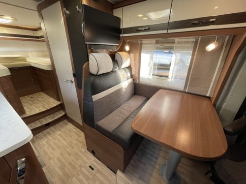 LMC Cruiser Sportline 662 G Edition 60 Jahr | Single beds | Roof air conditioning | 1st Owner | 2x Solar | Tow bar | Inverter | Camera | TV | Navi | Clima | Air suspension | Head-up display | Stabilizer legs | Lane Assist photo: 16