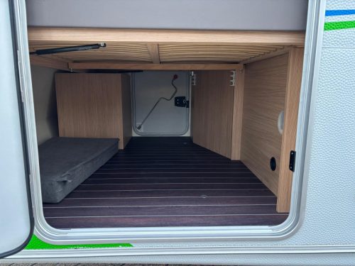 Knaus Sport en Fun 480 QL Mover Cassette awning photo: 24
