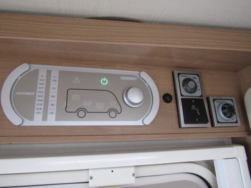 Hymer Exsis-i EX 688 Single beds pull-down bed integral year 2014 photo: 19
