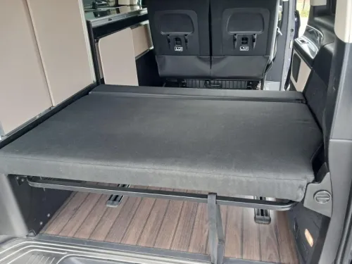 Mercedes-Benz V-Class Marco Polo 250 photo: 6
