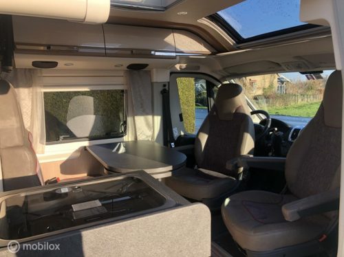 Carthago Malibu 640 Charming GT-Sky-View 160-PK Euro6 Buscamper with Single beds Top-Condition! photo: 17