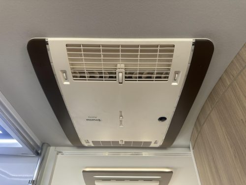 Autocaravana Integral Frankia Platin I 7900 GD Mercedes, E&P, Lithium foto: 19
